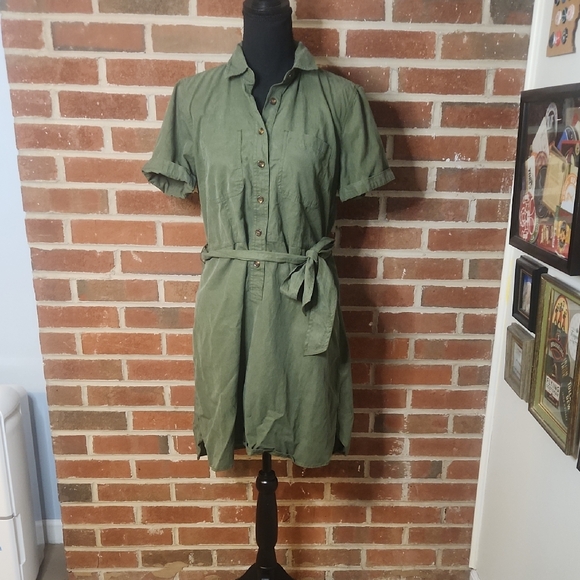 J. Crew Dresses & Skirts - J. Crew Green Button-Up Shirt Dress, Size 10